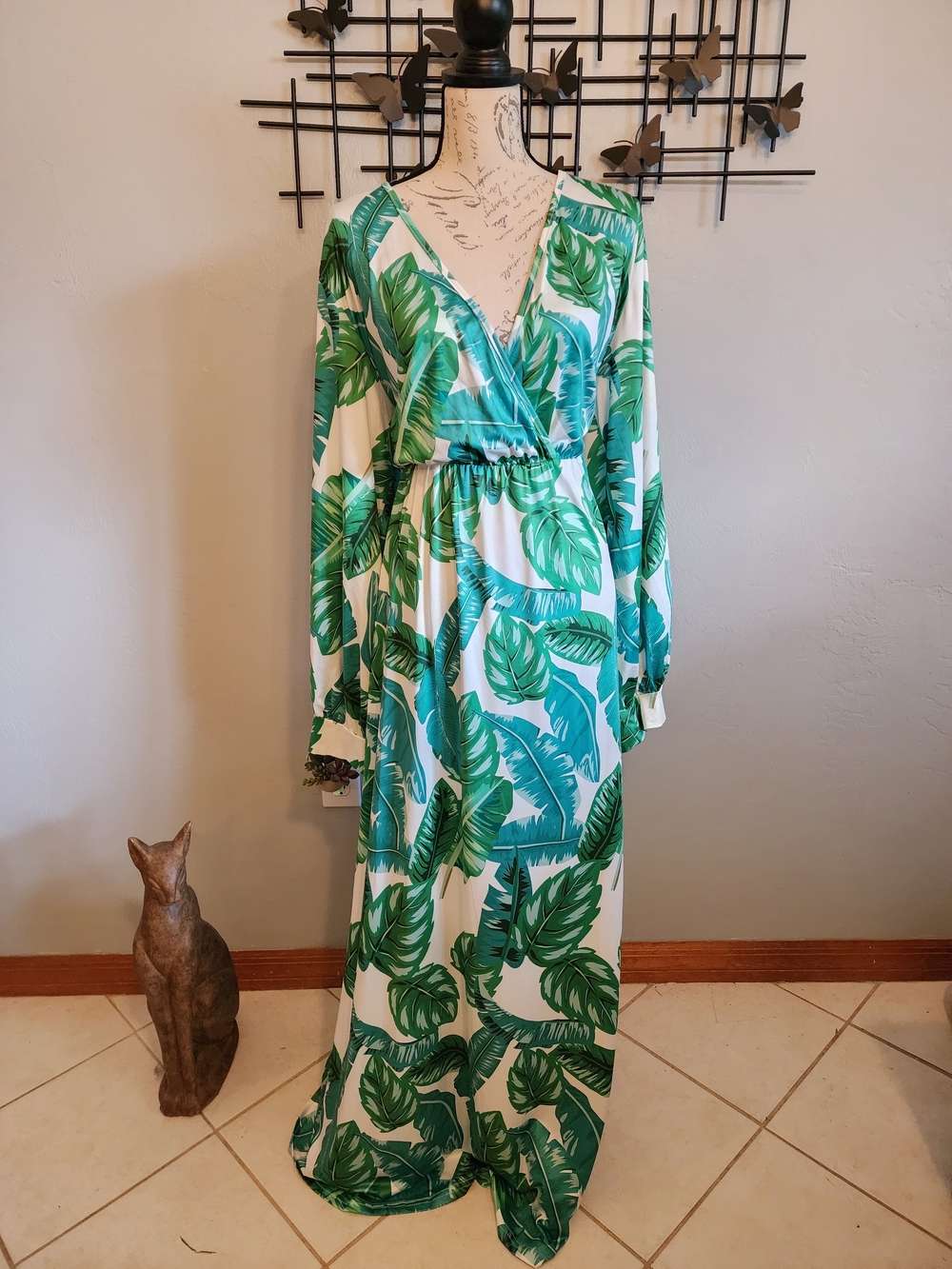 Women's Green Leaf Print Maxi Dress - Brand: